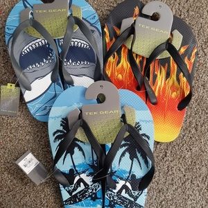NEW Lot of 3 Tek Gear Boys Kids Sandals Size 7 (XL)
